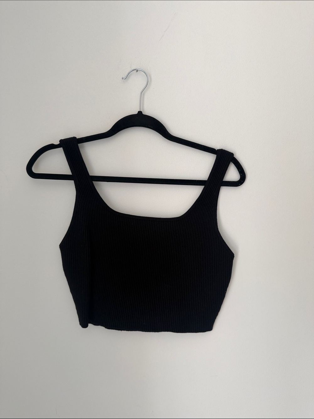 House of Harlow 1960 Black Ribbed Square-Neck Crop Top